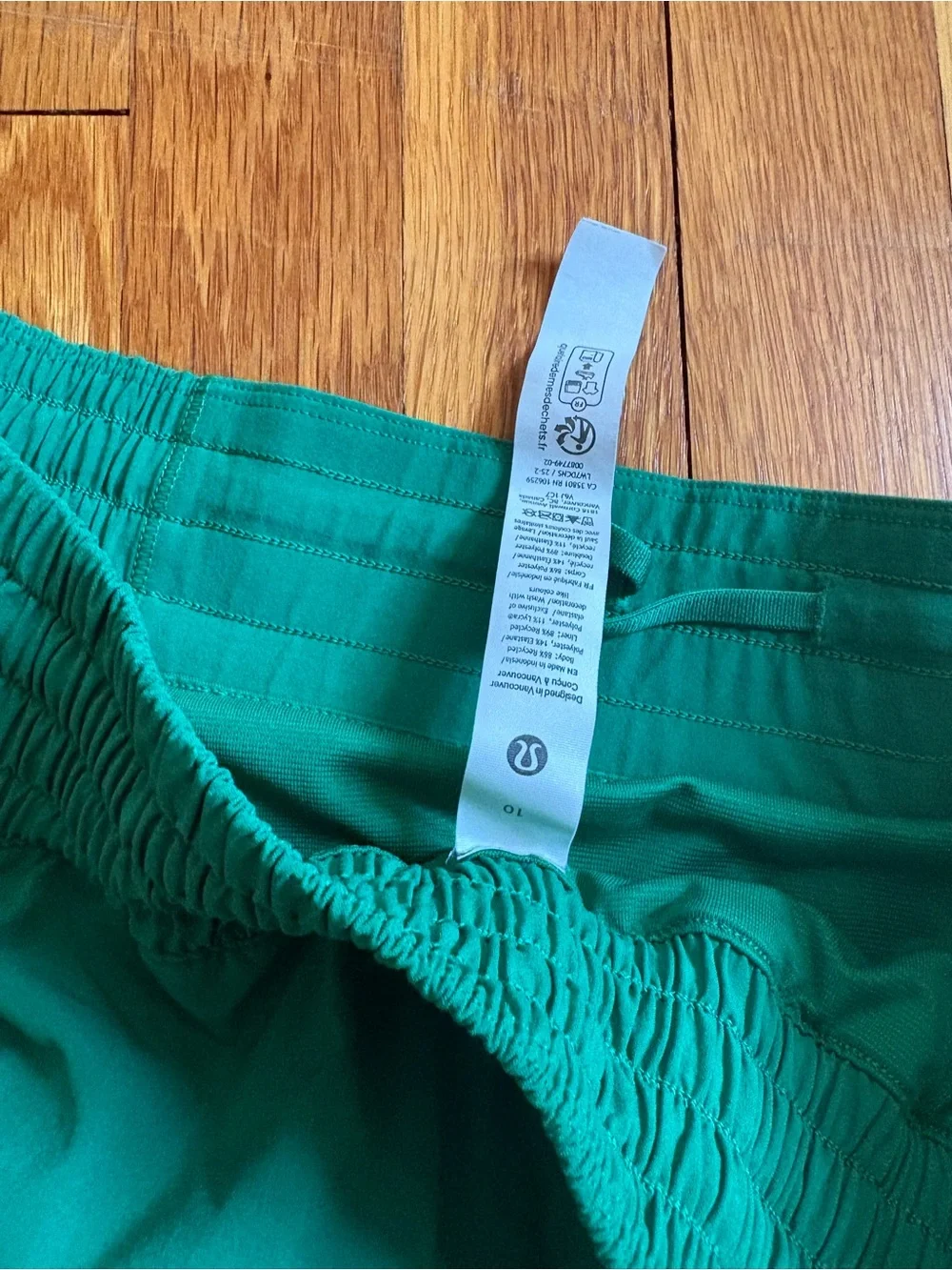 lululemon athletica 4in Hotty Hot green shorts